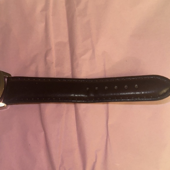 Hello Kitty 5702 Large Face Watch White Leather Band w/ 6 Diamonds. Black Band. - Picture 11 of 12